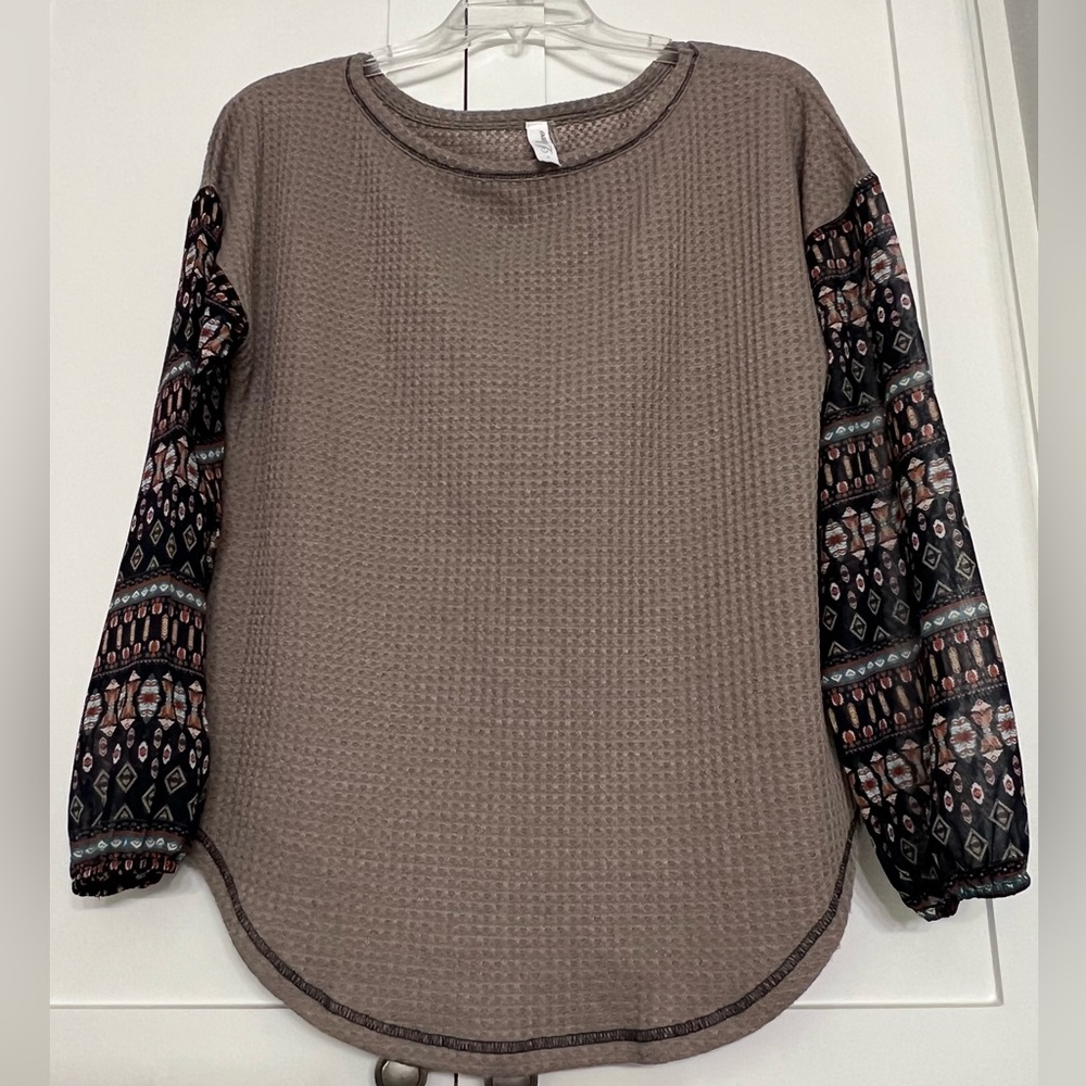Cl Love women’s top - size Small